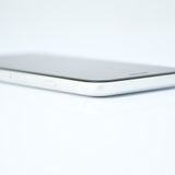 SIM�ե꡼ iPhone SE �裲���� 64GB �ۥ磻��