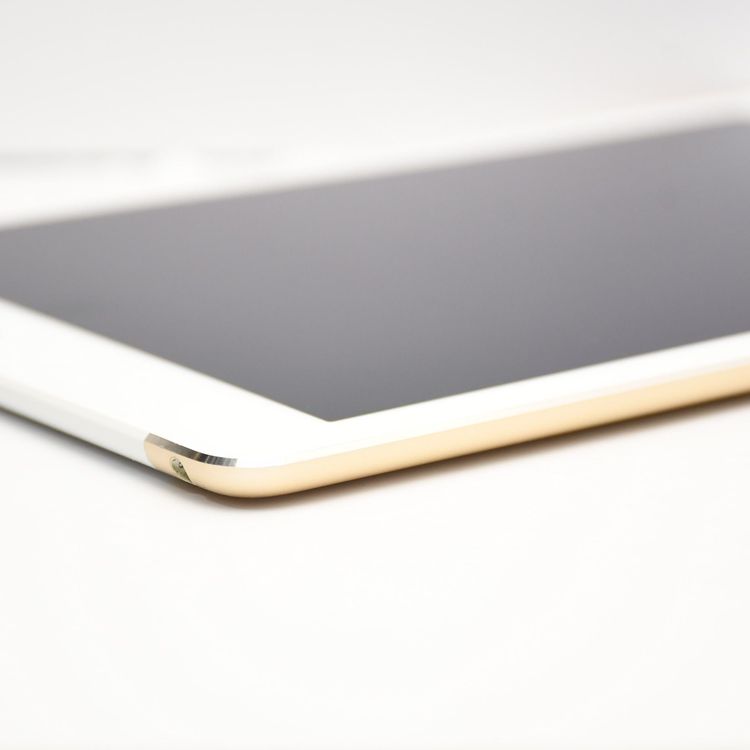 docomo iPad Air2 64GB �������
