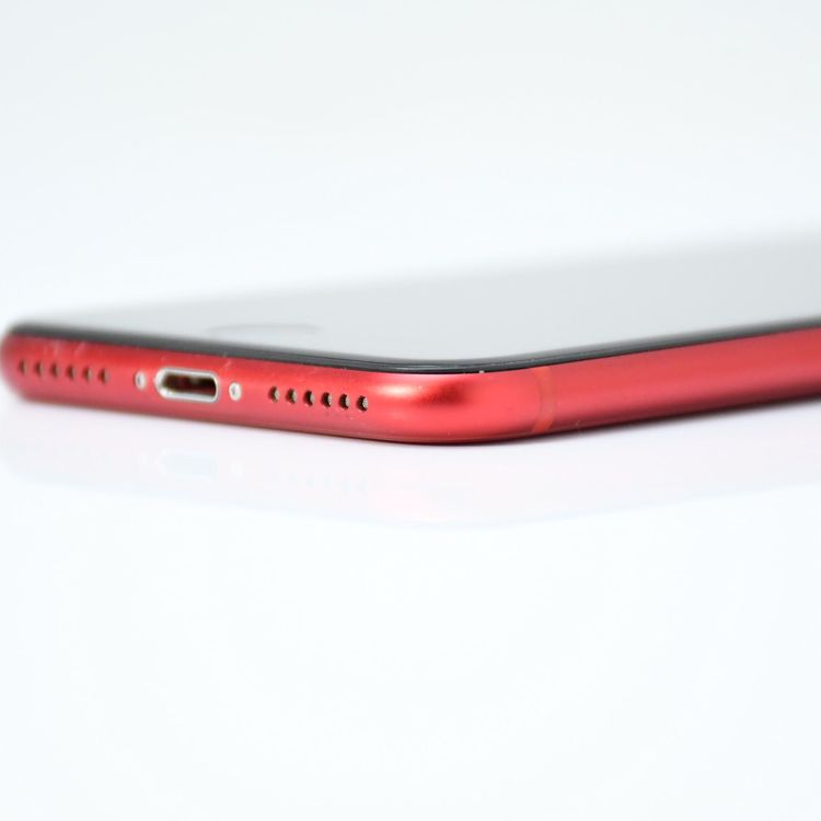 ��ư��ġ�����100 %�����ʡ�docomo SIM�ե꡼ iPhone SE�裲���� 64GB