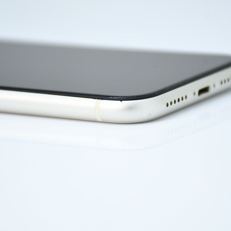 ��ư��ġ�����100 %���վ����ʡ� SIM�ե꡼ iPhone11 64GB �ۥ磻��