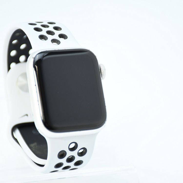 Apple Watch Nike SE GPS��ǥ� 40mm MYYD2J/A