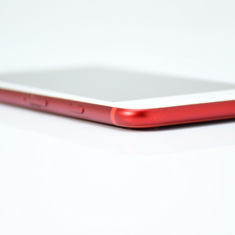 �ڱվ����ʡ� docomo SIM�ե꡼ iPhone 7 128GB ��å�