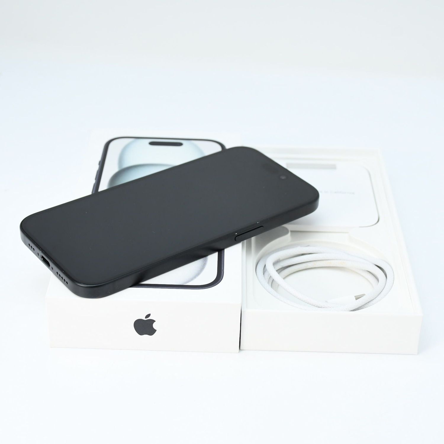 ムスビー｜【純正バッテリー91％＊付属品完備】SIMフリー iPhone15 