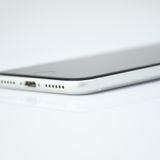 ʡХåƥ꡼93%SIMե꡼ iPhone SE 2 64GB ۥ磻