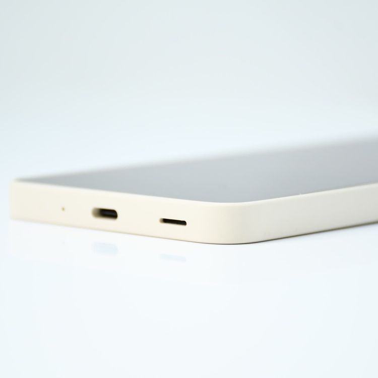 �ڿ���Ʊ�͡�Y!mobile SIM�ե꡼ AQUOS wish4 A402SH �ۥ磻��