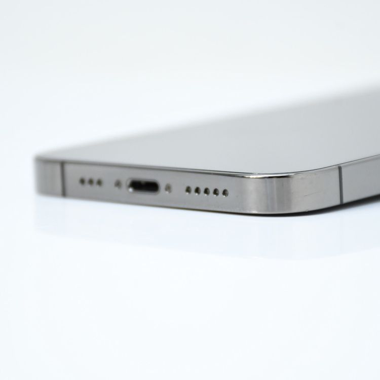 �ڱվ����ʡ���°�ʴ�����docomo SIM�ե꡼iPhone13 Pro 128GB ����ե�����