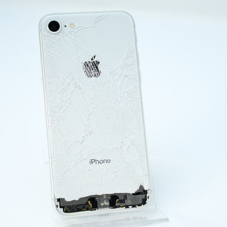 �����̳���ư���ǽ������󥯡�SIM�ե꡼ iPhone8 64GB ����С�