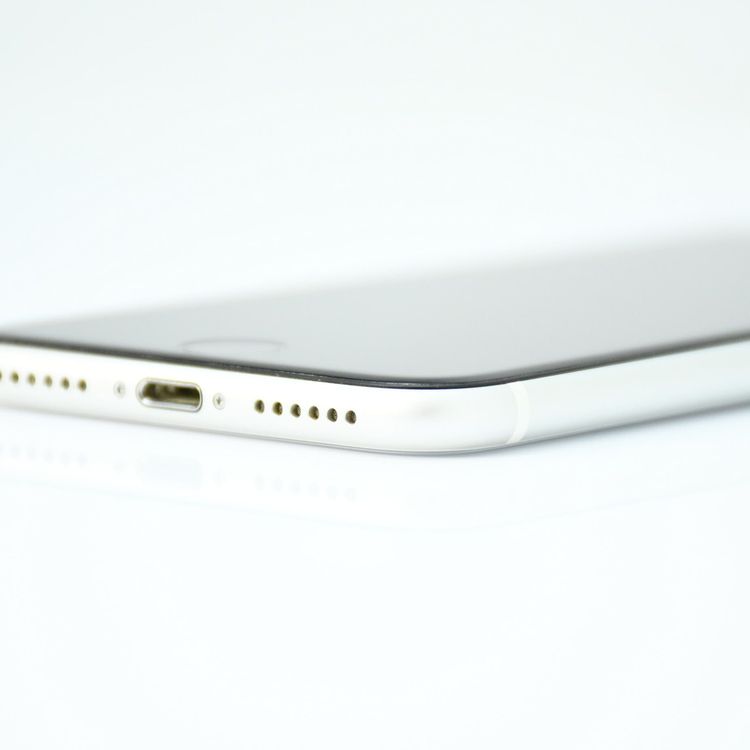 �����ʡ������Хåƥ꡼�������� 80���SIM�ե꡼ iPhone SE �裲���� 64GB�ۥ磻��