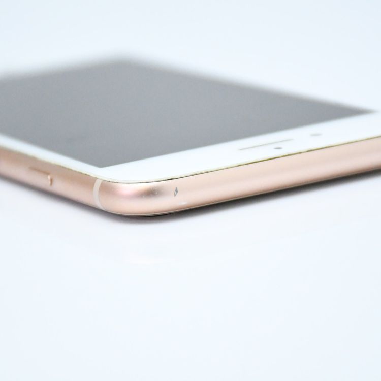 docomo SIMե꡼ iPhone8 64GB 