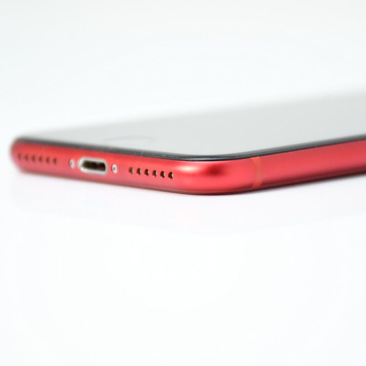 ��ư���ǽ������100����վ����ʡ�SIM�ե꡼ iPhone SE �裲���� 64GB ��å�
