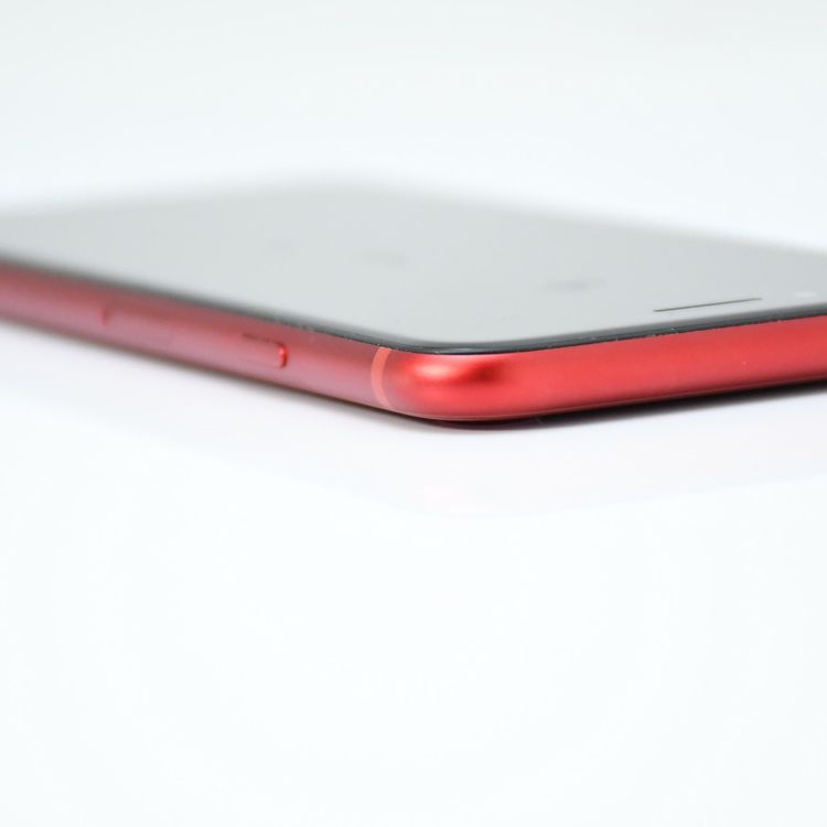 �ڱվ����ʡ������Хåƥ꡼83���docomo SIM�ե꡼ iPhoneSE �裳���� 64GB