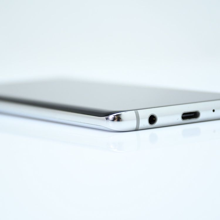 【液晶美品】SIMフリーdocomo Galaxy S10 SC-03L プリズムホワイト