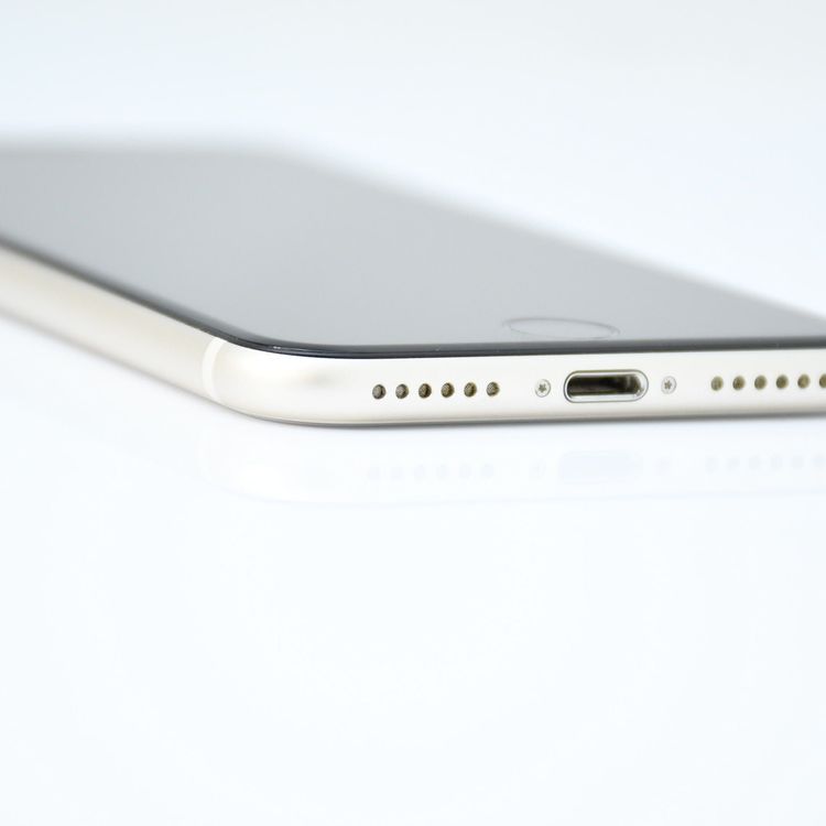 �ڽ����Хåƥ꡼94%��SIM�ե꡼ iPhoneSE �裳���� 64GB �������饤��