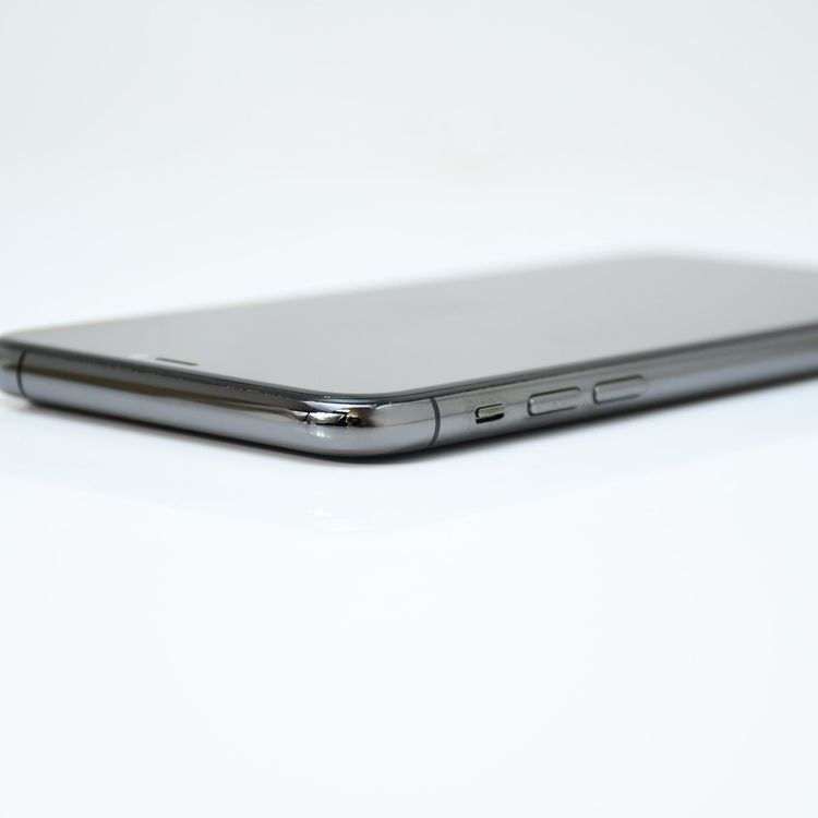 ��ư��ġ��������docomo SIM�ե꡼ iPhone11 Pro Max 256GB