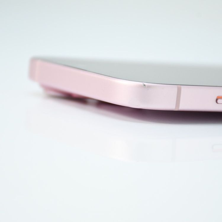 �ڽ����Хåƥ꡼90���docomo SIM�ե꡼ iPhone15 128GB �ԥ�