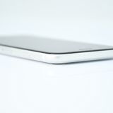 ��ư��ġ�����100 %�����ʡ�docomo SIM�ե꡼ iPhone SE�裲���� 128GB