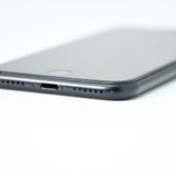 �ڽ����Хåƥ꡼��������100���docomo SIM�ե꡼ iPhone SE��3���� 128GB