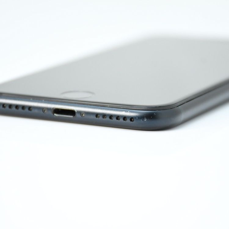 �ڽ����Хåƥ꡼��������100���docomo SIM�ե꡼ iPhone SE��3���� 128GB