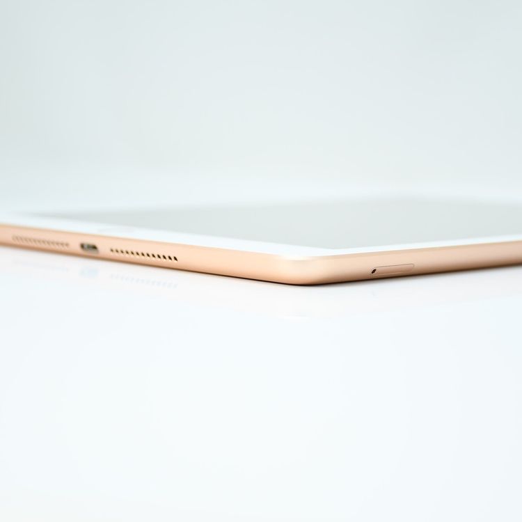 �����ʡ��Хåƥ꡼��������85���SIM�ե꡼iPad ��6���� 32GB �������