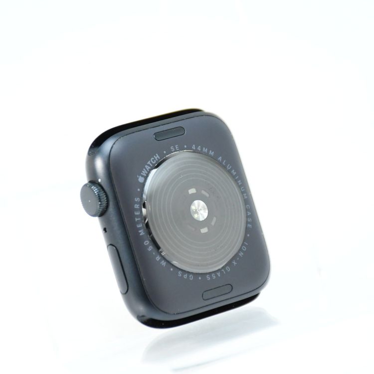 �ڥХåƥ꡼��������100���Apple Watch SE ��2���� GPS ����ߥ˥��� 44mm