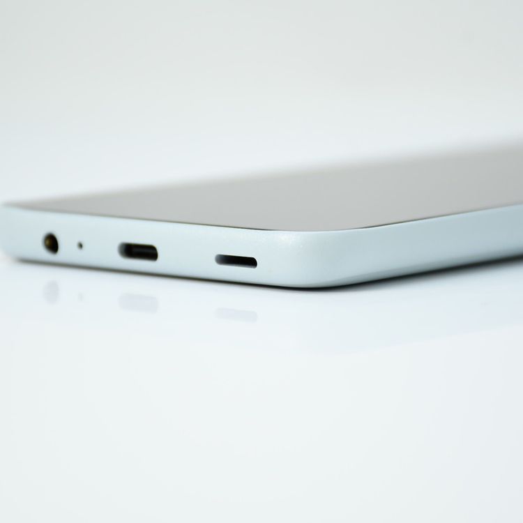 �ڿ���Ʊ�͡�SIM�ե꡼ au arrows We2 FCG02 �饤�ȥ֥롼