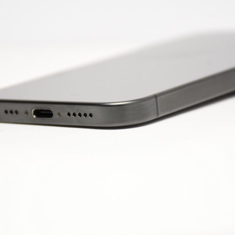 �����ʡ������Хåƥ꡼85%��SIM�ե꡼iPhone15 Pro 256GB