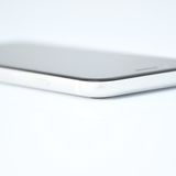 SIM�ե꡼ iPhone SE �裲���� 128GB �ۥ磻��