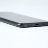 SIM�ե꡼ iPhone SE �裲���� 64GB �֥�å�