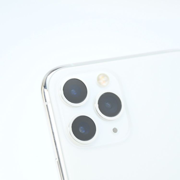 �ڽ����Хåƥ꡼��������94���docomo SIM�ե꡼ iPhone11Pro 64GB����С�