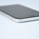 �ڽ����Хåƥ꡼��������83���SIM�ե꡼iPhone SE �裲���� 128GB �ۥ磻��