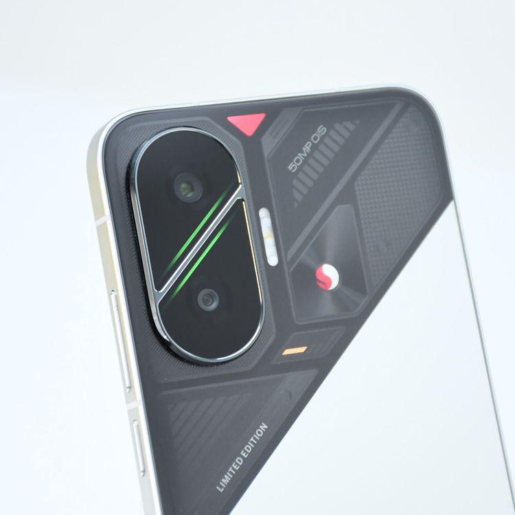 �ڿ���Ʊ�͡�SIM�ե꡼ Xiaomi POCO F7 12GB/256GB ����С�