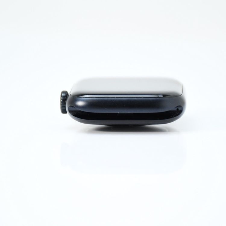 �����ʡ��Хåƥ꡼��������100���Apple WatchSE ��3���� GPS��ǥ� 44mm