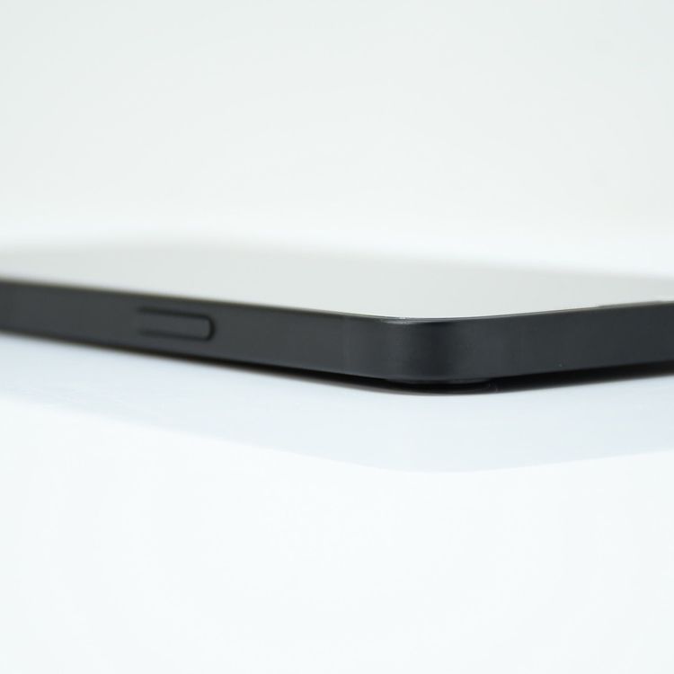 �ڿ���Ʊ�͡��Хåƥ꡼��������100���SIM�ե꡼ iPhone16e 128GB