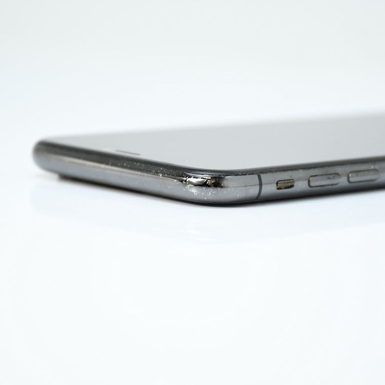 �ڱվ����ʡ�SIM�ե꡼ iPhone X 64GB ���ڡ������쥤