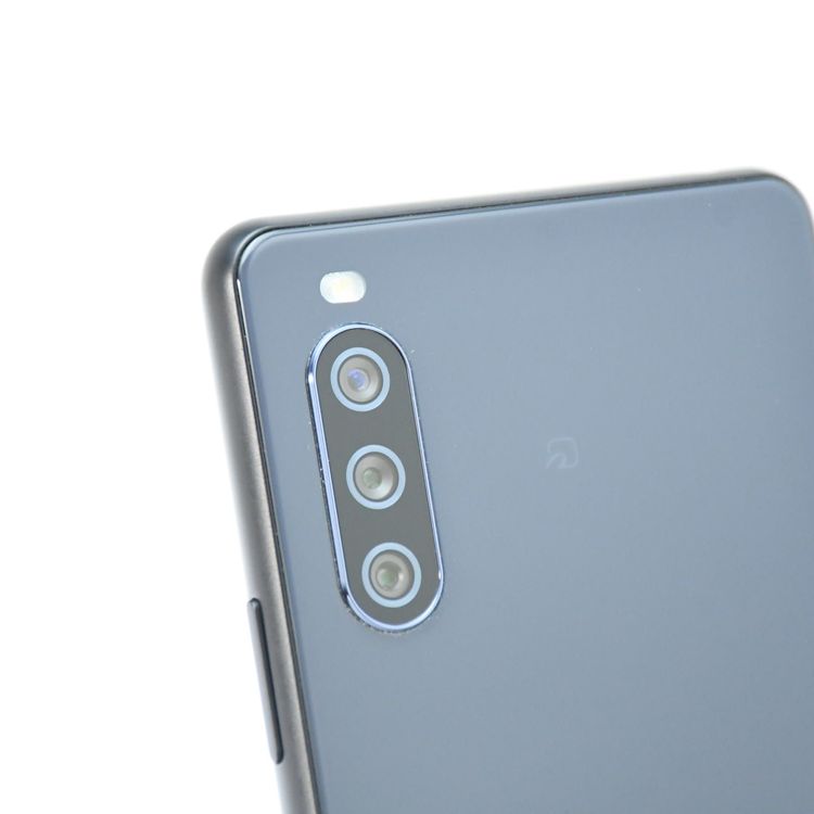 �ڿ���Ʊ�͡�SIM�ե꡼ docomo Xperia 10 III SO-52B �֥�å�
