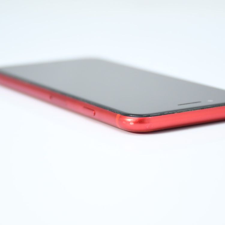 �ڽ����Хåƥ꡼��������85���SIM�ե꡼ iPhone SE �裲���� 128GB ��å�