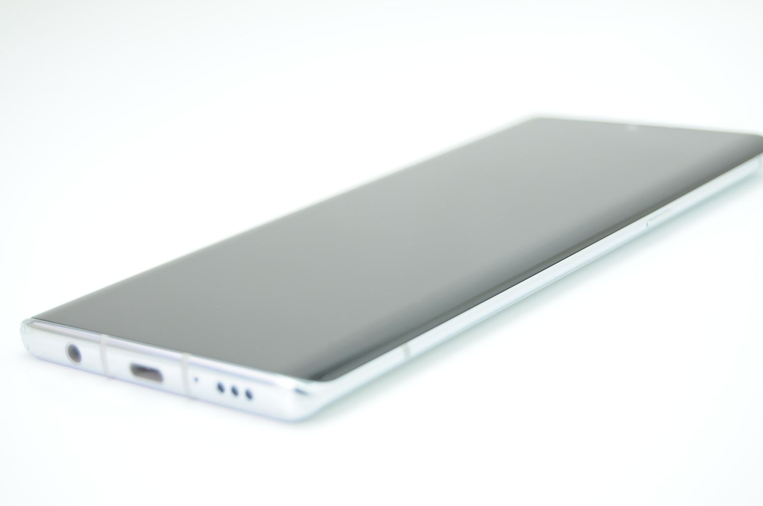 ムスビー｜【ガジェット買取キング】SIMフリー docomo LG L-52A