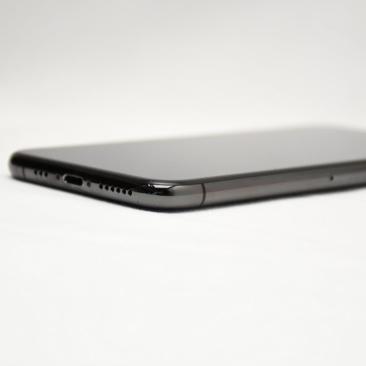 �ڱվ����ʡ�docomo SIM�ե꡼ iPhone XS 256GB ���ڡ������쥤