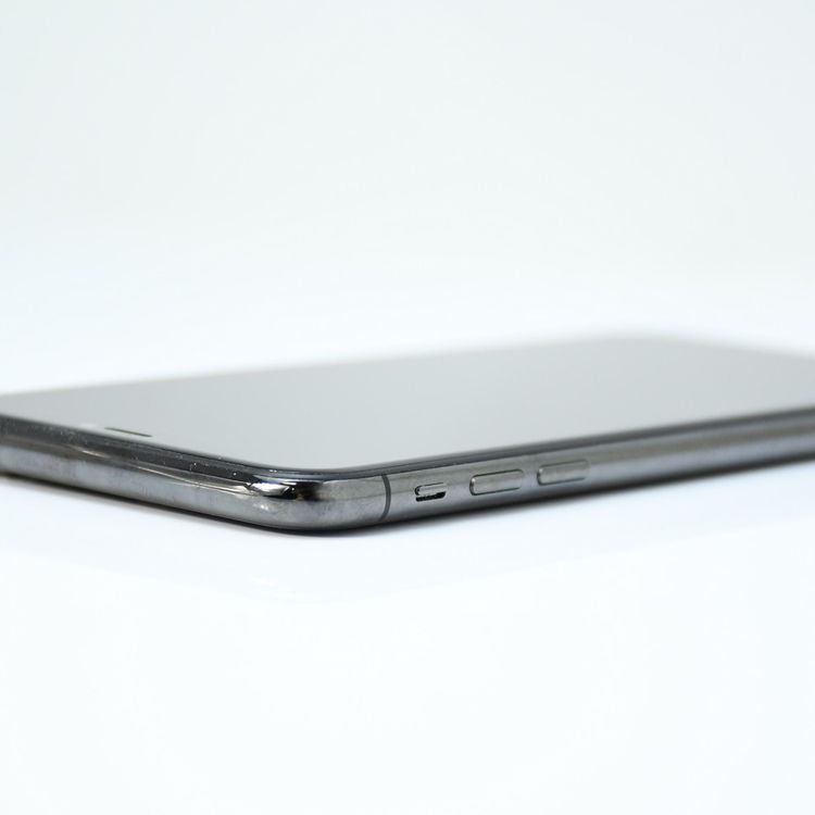 �ڽ����Хåƥ꡼�������� 80���au SIM�ե꡼ iPhone XS Max 256GB