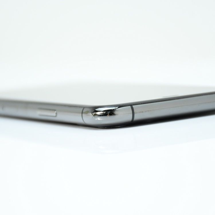 �����ʡ�SIM�ե꡼ docomo iPhone11 Pro 64GB ���ڡ������쥤