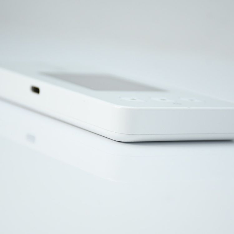 Speed Wi-Fi 5G X12 �������ۥ磻�� NAR03