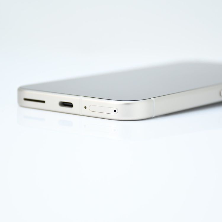 �ڿ���Ʊ�͡�SIM�ե꡼ docomo Google Pixel 9 �ݡ������