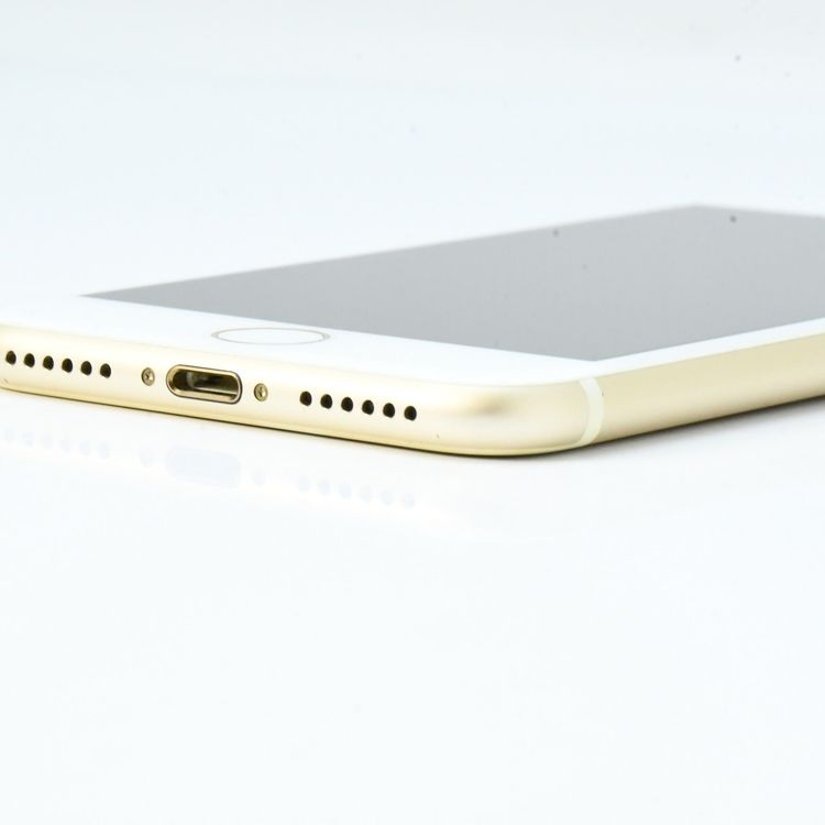 �ڱվ����ʡ������Хåƥ꡼��������97���SIM�ե꡼ iPhone 7 32GB �������