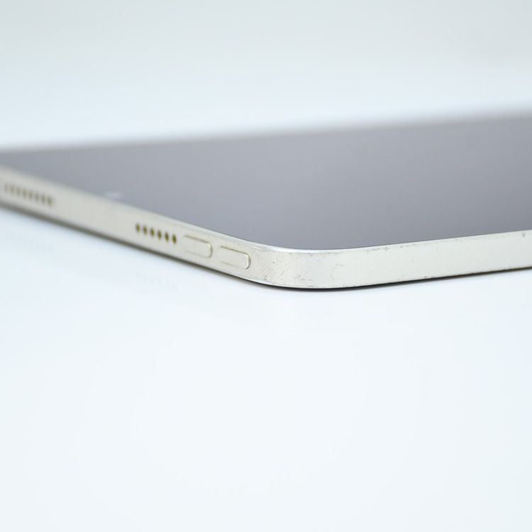 �ڥХåƥ꡼�������� 85���iPad mini ��6���� Wi-Fi��ǥ� 64GB �������饤��