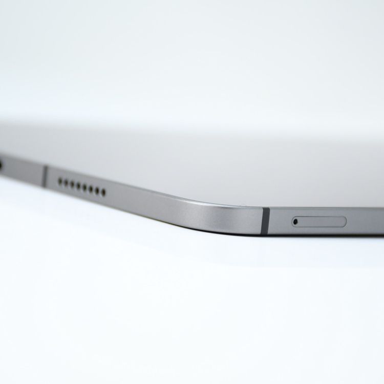 �ڱվ����ʡ�SIM�ե꡼ iPad Pro 11����� ��3���� 256GB MHW73J/A