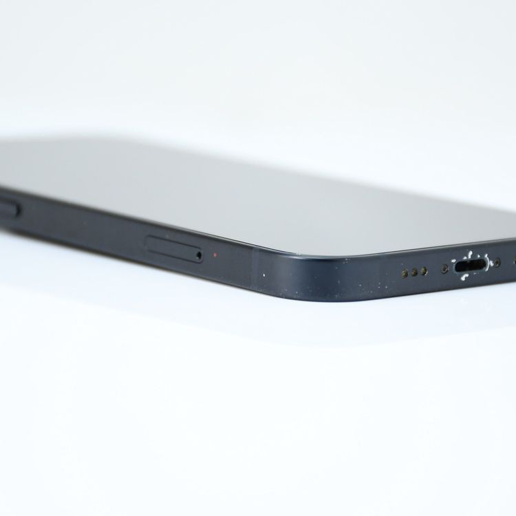 �ڱվ����ʡ�SIM�ե꡼ iPhone13 256GB �ߥåɥʥ���