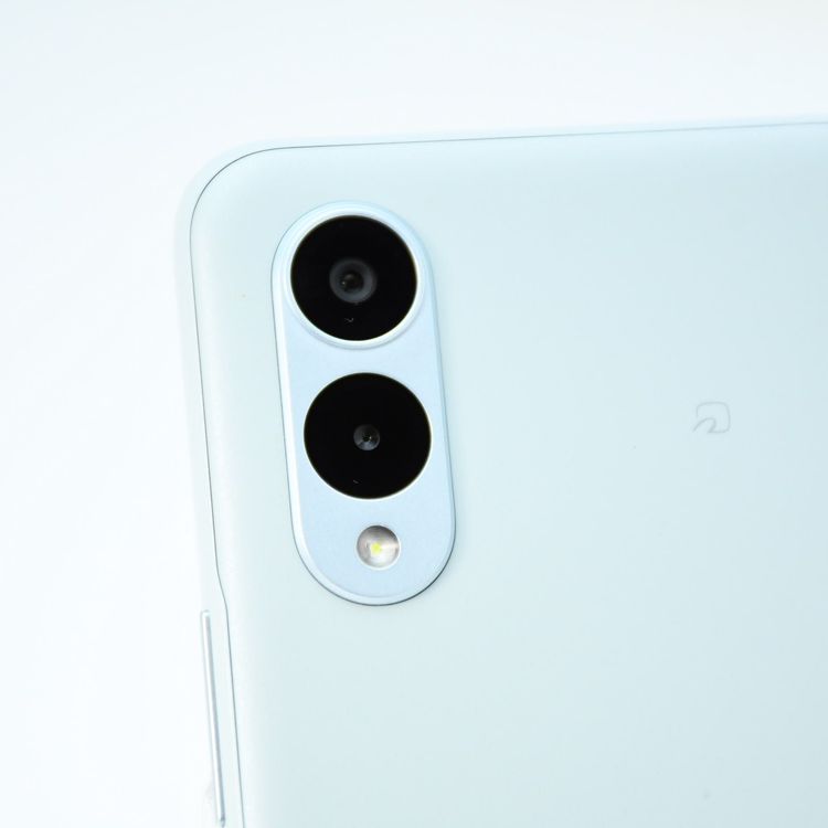 �ڿ���Ʊ�͡�SIM�ե꡼ au arrows We2 FCG02 �饤�ȥ֥롼