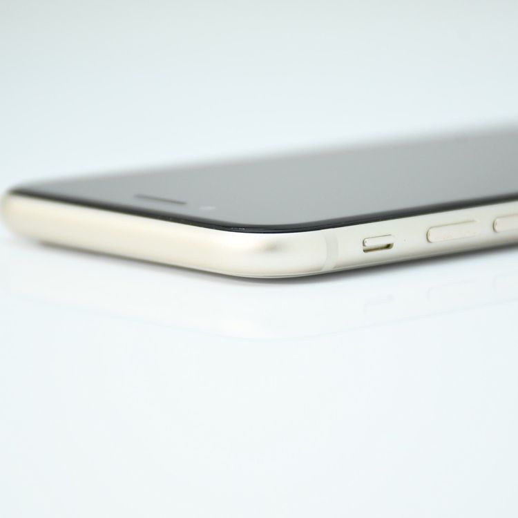 ʡХåƥ꡼87%SIMե꡼ iPhoneSE 裳 64GB  饤