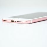 �ڥХåƥ꡼��������86����վ����ʡ�SIM�ե꡼ iPhone7 32GB �������������