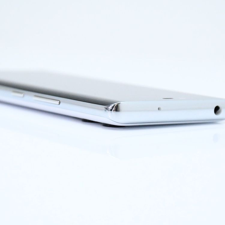 ʡSIMե꡼ Rakuten Hand P710 64GB ۥ磻
